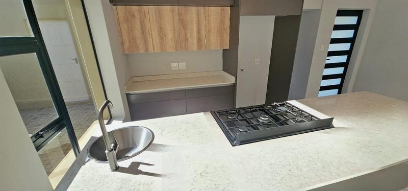 To Let 3 Bedroom Property for Rent in Hartenbos Heuwels Western Cape